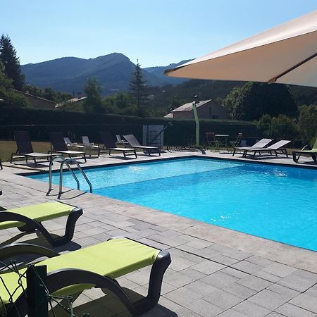 Logis Hotel Le Ceans Orpierre Exterior foto